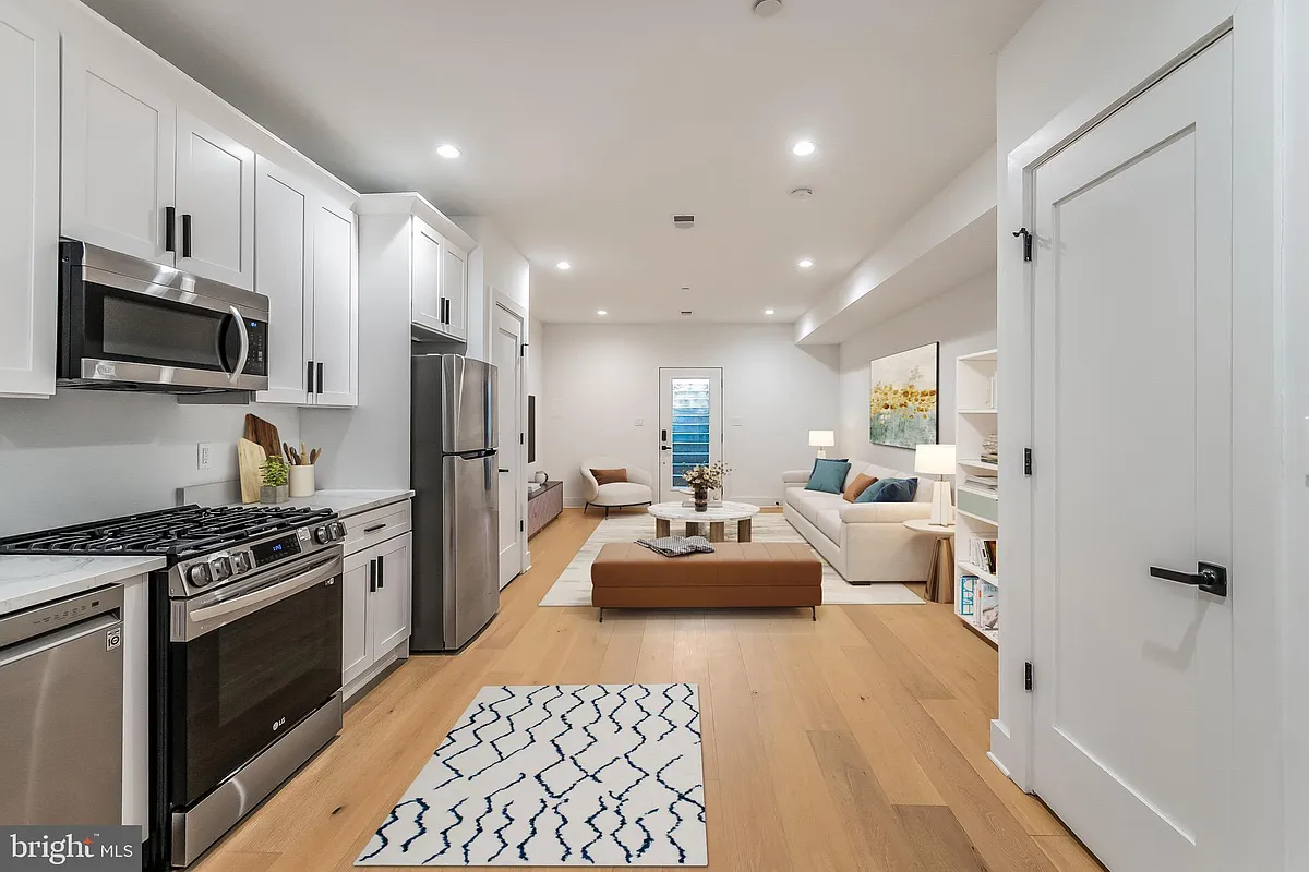 Building Photo - 2228 13th St NW #1
