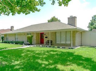 1620 Valleycrest Ln, Carrollton, TX 75006