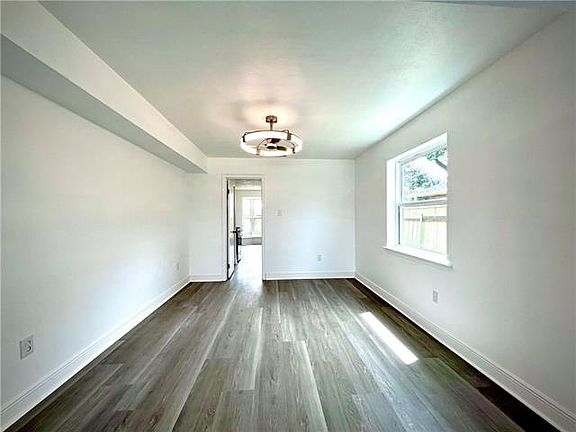 4th image of 3600 Lake Trail Dr