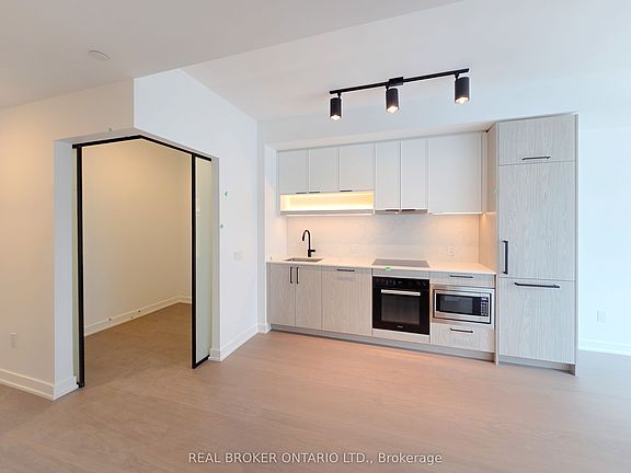 4th image of 89 Montclair Ave #1722