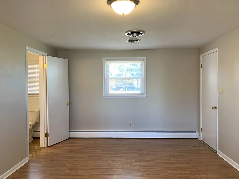 4136 Lincoln Way E — Photo 28