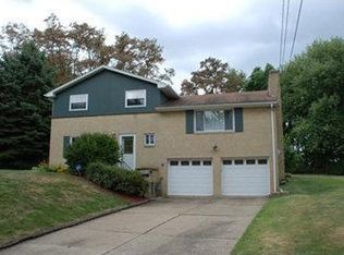 21 Wisteria Dr, Pittsburgh, PA 15235