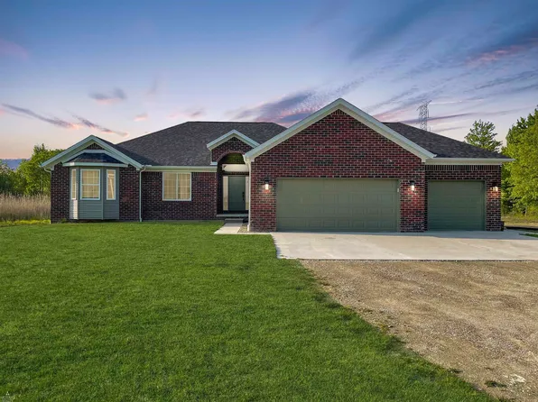 6348 Tripp Rd, China, MI 48054