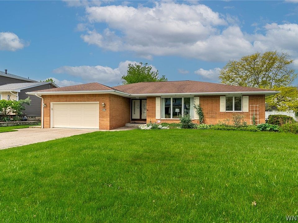 1st image of 291 Macarthur Dr