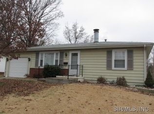 413 Notre Dame Ave, Edwardsville, IL 62025