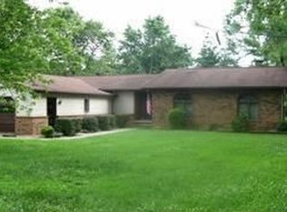1909 Hatties Dr, Murphysboro, IL 62966