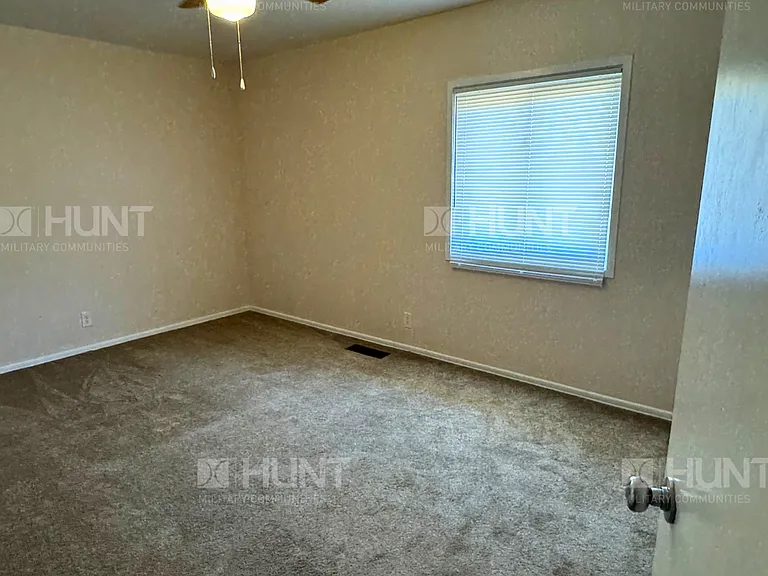 6410 E Buttercup Dr — Photo 4