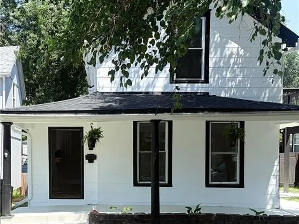 919 4th Ave, Leavenworth, KS 66048