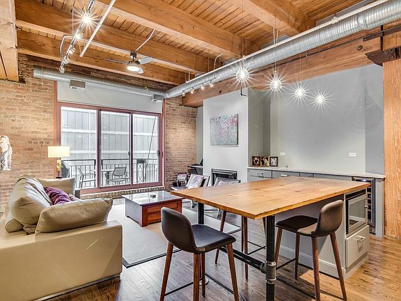 2nd image of 360 W Illinois St APT 315