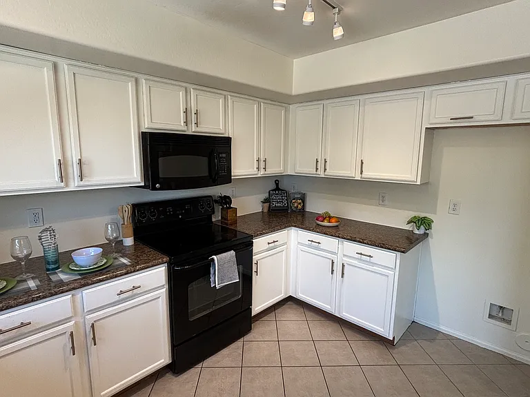 624 W Mesquite Tree Ln — Photo 8
