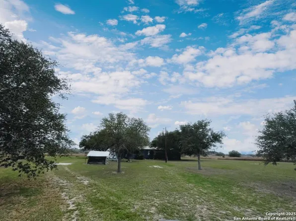 9844 CR 623, Skidmore 78389