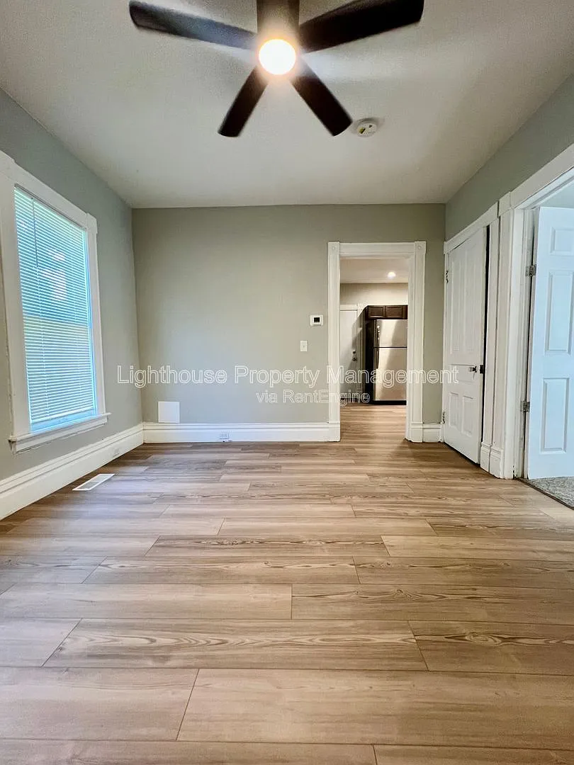 Building Photo - 707 McCourtie St #1