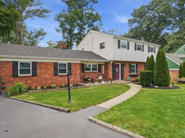 8949 Paw Paw Ln, Cincinnati, OH 45236