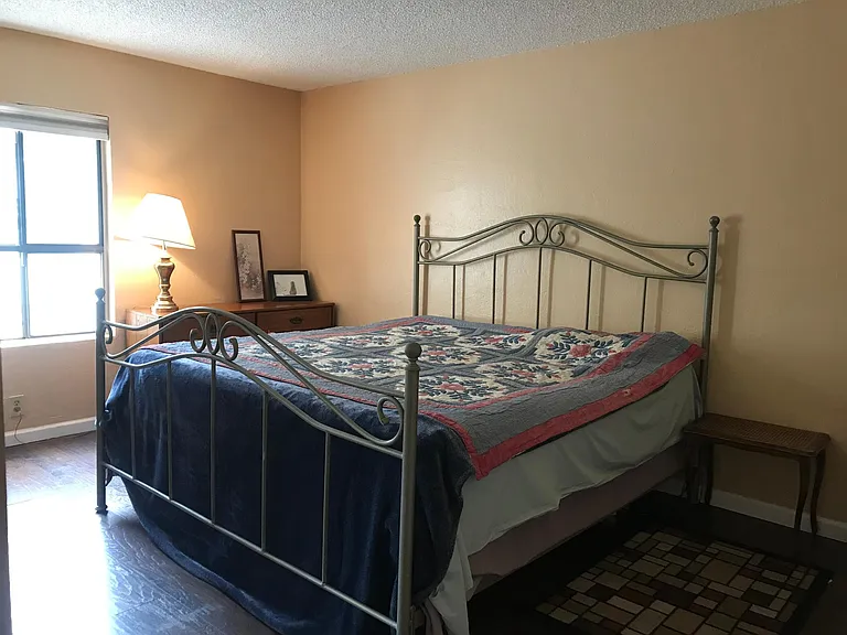 500 Glenwood Cir #413 — Photo 16