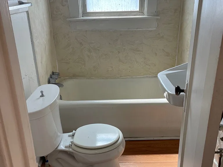 334 N Vine Ave — Photo 6