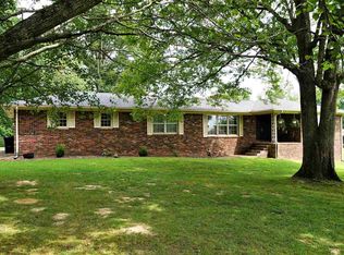 46 Deepwood Dr, Cadiz, KY 42211