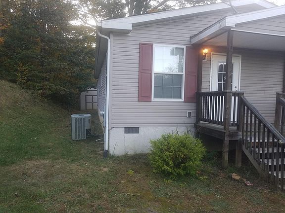 2nd image of 22 Powderhorn Dr