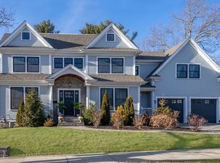 11 Myerson Ln, Newton, MA 02459