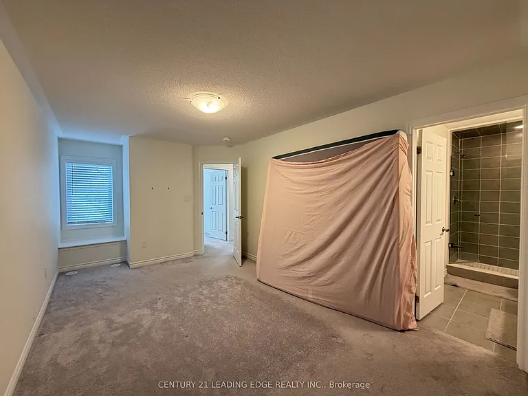 70 Lockyer Dr — Photo 31