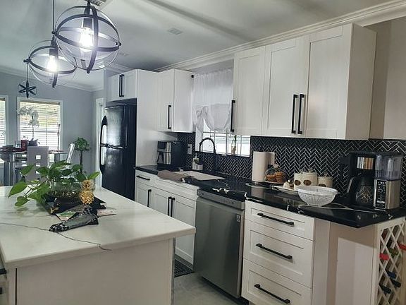 5th image of 3925 Sheraton Cir #126