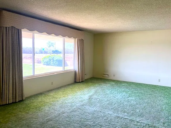 15390 Excelsior Ave — Photo 9