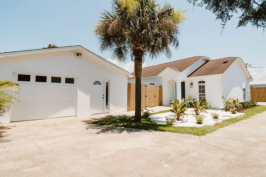 3 bed, 1513 sqft, $3,300 — Photo 1