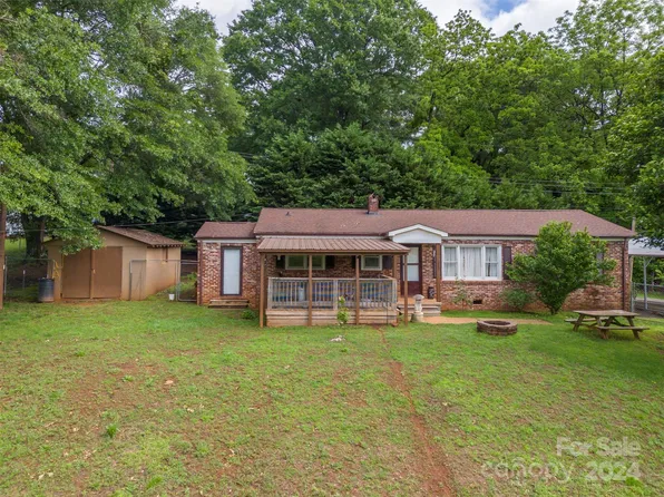 250 Railroad Cir, Mooresboro, NC 28114