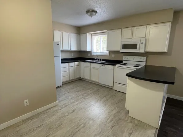 1218 7th St S, La Crosse, WI 54601