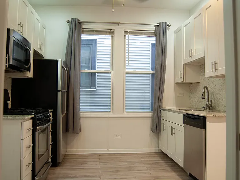 2649 North Wayne Avenue Chicago, IL 60614 — Photo 25