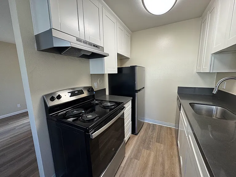 66 W Rincon Ave #B — Photo 10