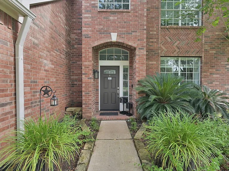 3423 Auburn Hollow Ln — Photo 3