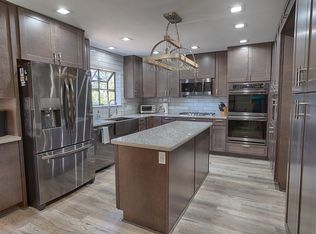 3057 Pinewood Dr, Overgaard, AZ 85928