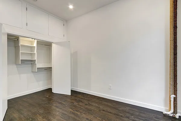 Rented by Brighton Management | media 10