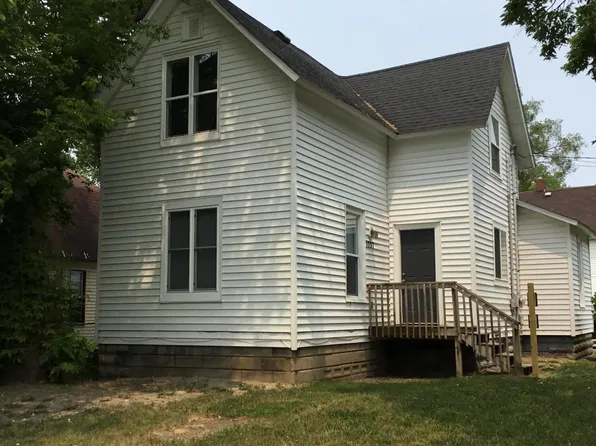 1037 E Oakland Ave, Lansing, MI 48906