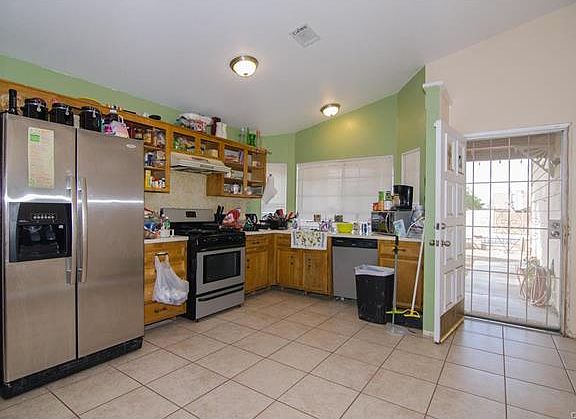 2nd image of 493 Aspen Ln