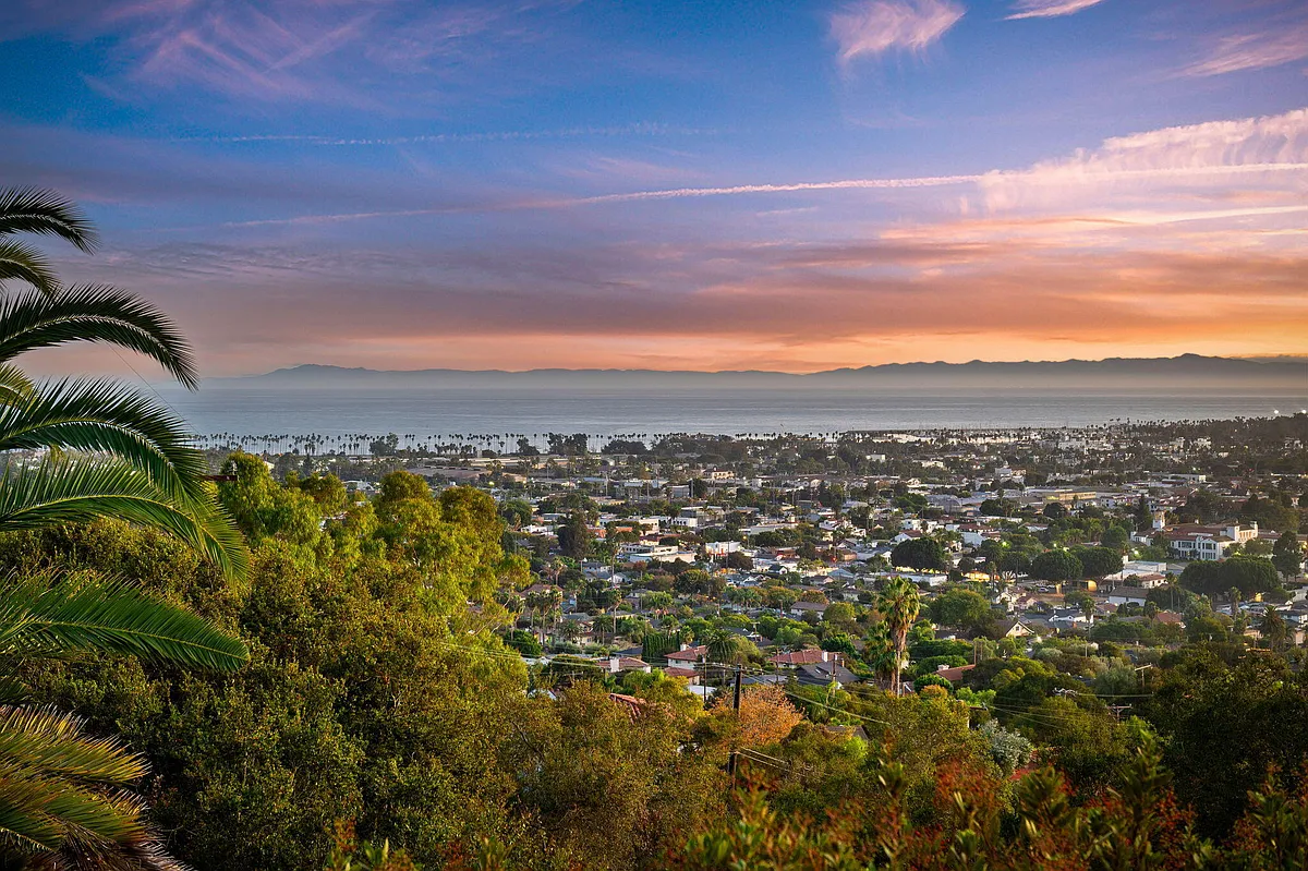 Building Photo - 909 Alameda Padre Serra