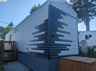 334 E 5th Ave, Riddle, OR 97469