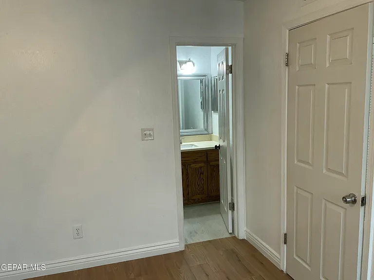 335 Flynn Dr — Photo 26