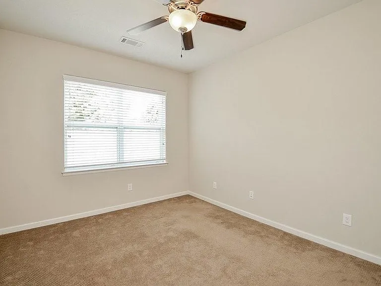 103 Kendrick Pines Blvd — Photo 32
