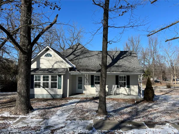 225 E James Blvd, Saint James, MO 65559