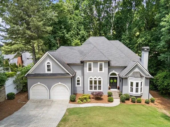 3851 Glenhurst Dr SE, Smyrna, GA 30080
