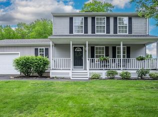 24 Scott Hollow Dr, Holyoke, MA 01040