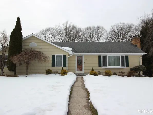 76 Elliott Rd, Trumbull, CT 06611