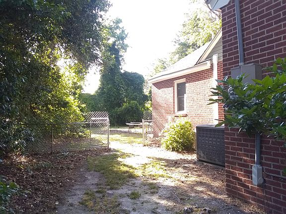 Left Side and Gate