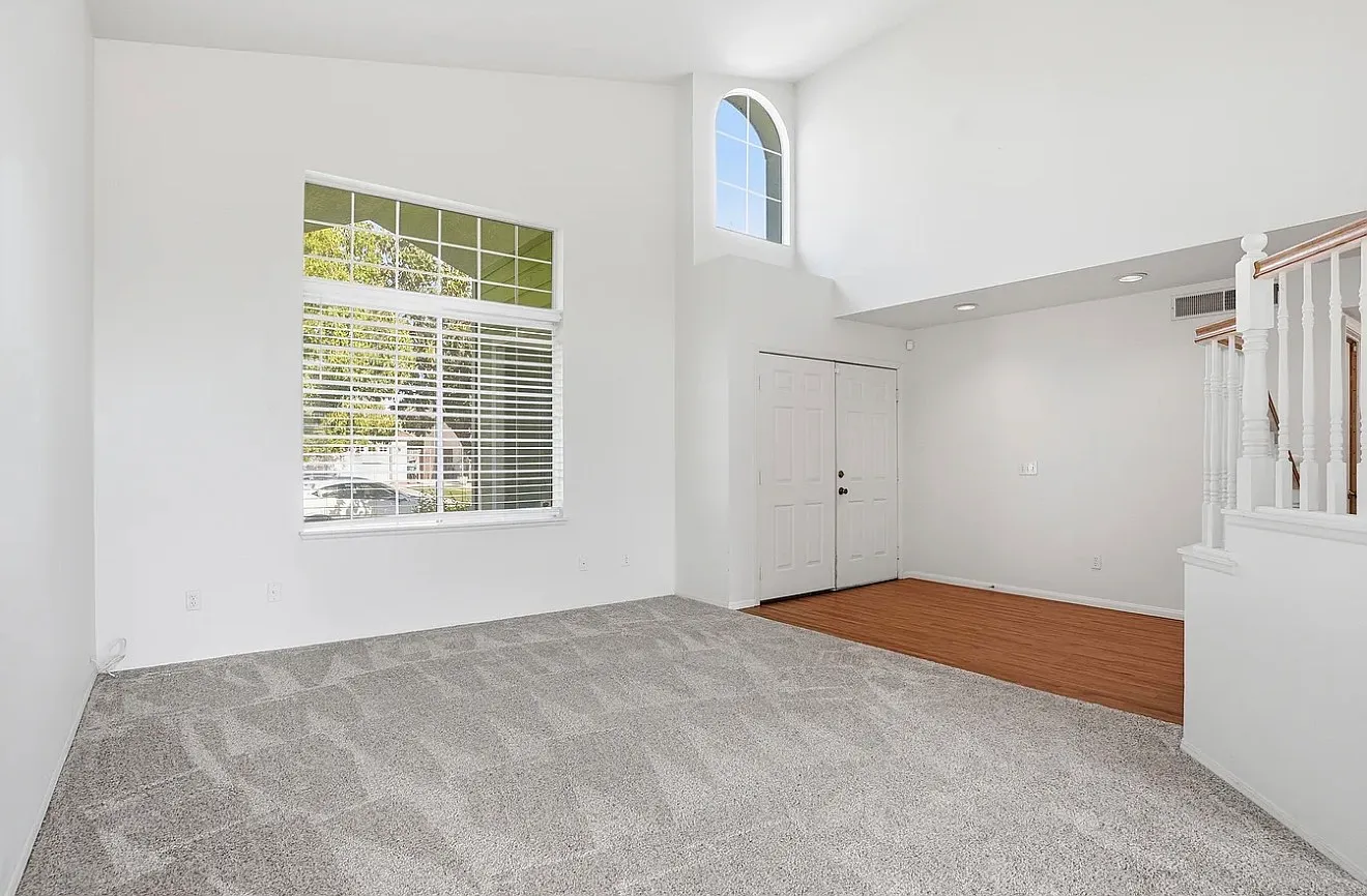 3 bed, 2.5 bath, 1667 sqft, $2,450 — Photo 4