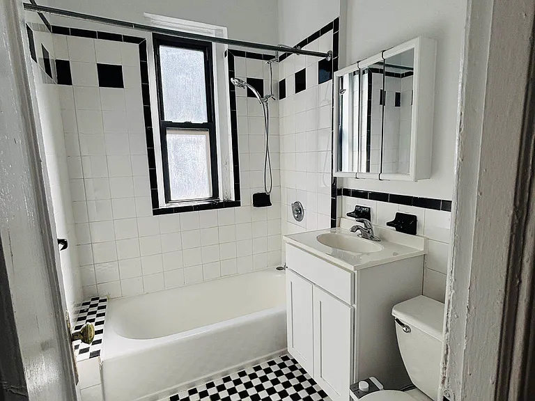 1793 Riverside Dr #6E — Photo 12