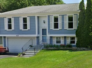 425 Norman Ln, Roselle, IL
