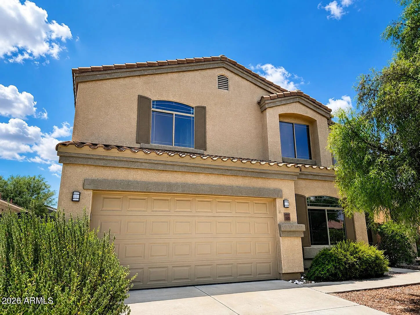 6 bed, 4.0 bath, 3712 sqft, $4,150 — Photo 1