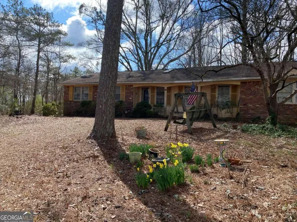 1092 Pace Rd, Hiram, GA 30141