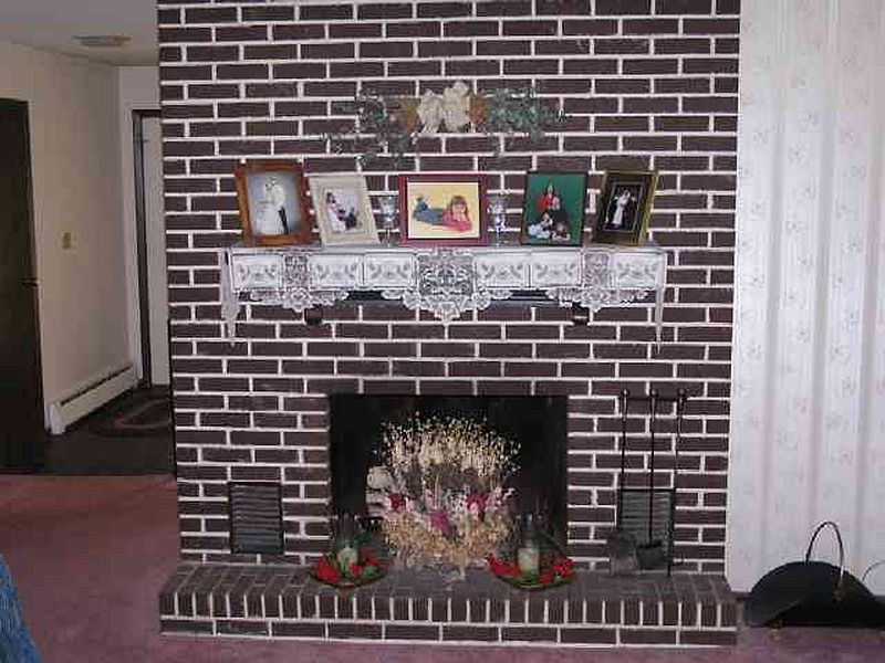 3rd image of 64 FEATHERBED Lane